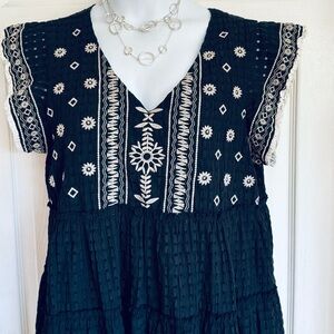 ANTHROPOLOGIE/THML…embroidered dress